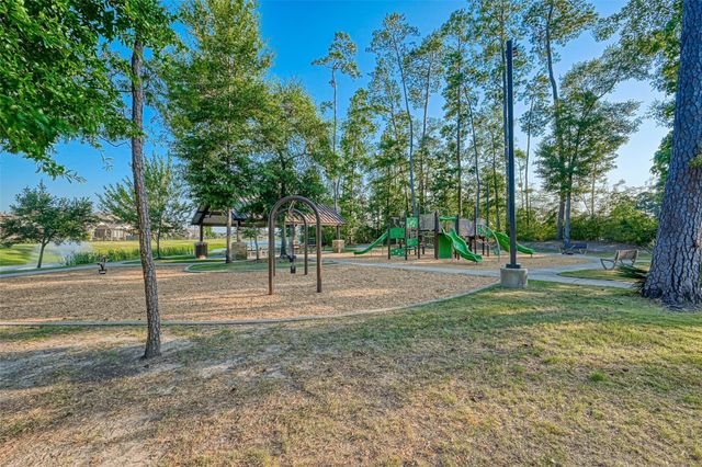 31053 Regal Elm Lane, Conroe, TX 77385