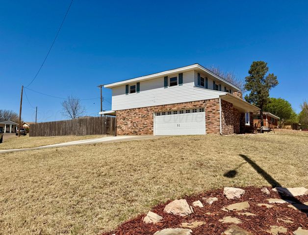1420 Bluebonnet Street, Borger, TX 79007