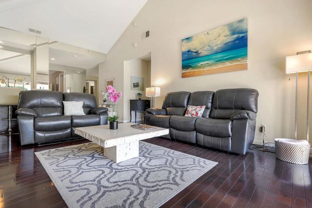 142 Lake Shore Drive, Rancho Mirage, CA 92270