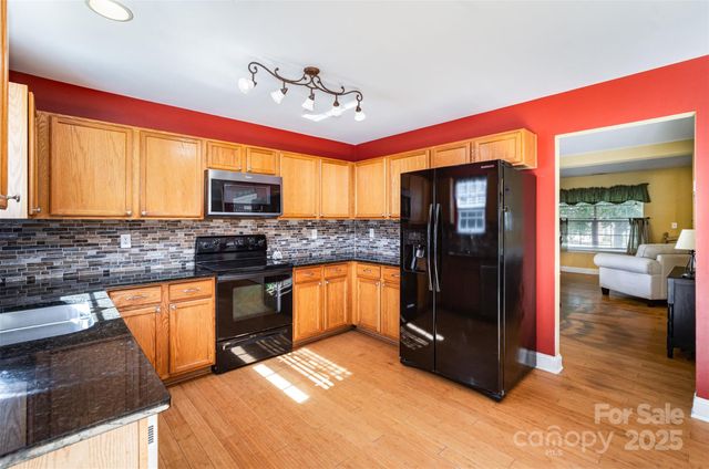 6001 Firethorne Lane, Concord, NC 28025