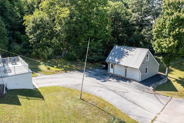 20 Meadow Lane, Goffstown, NH 03045