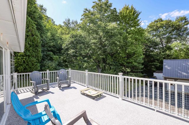 20 Meadow Lane, Goffstown, NH 03045