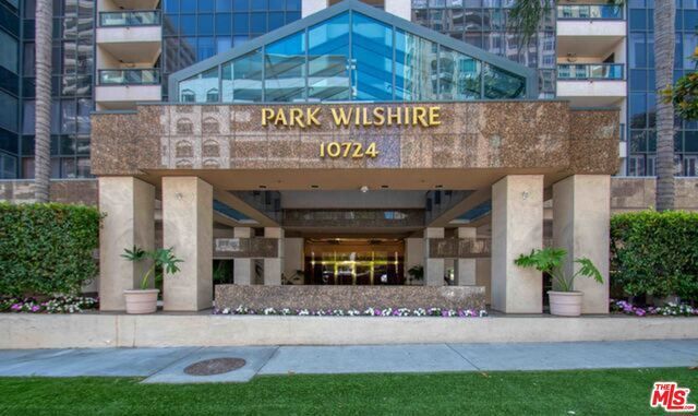 10724 Wilshire Boulevard 809, Los Angeles, CA 90024