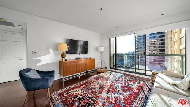 10724 Wilshire Boulevard 809, Los Angeles, CA 90024