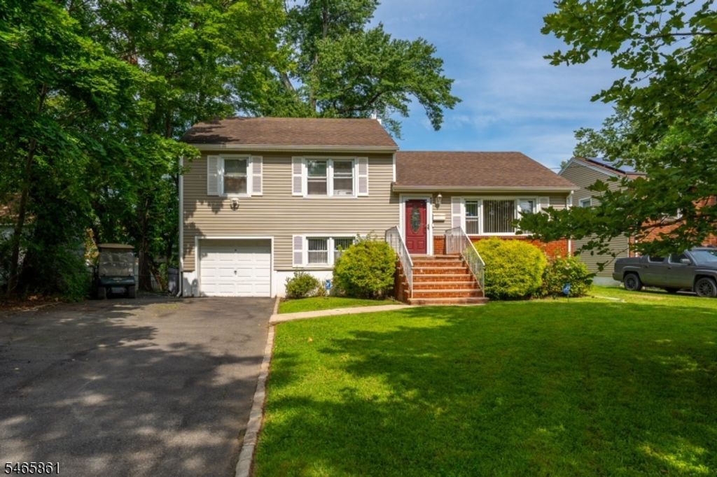 425 Adrianne Ct, City Of Orange Twp., NJ 07050 — exterior