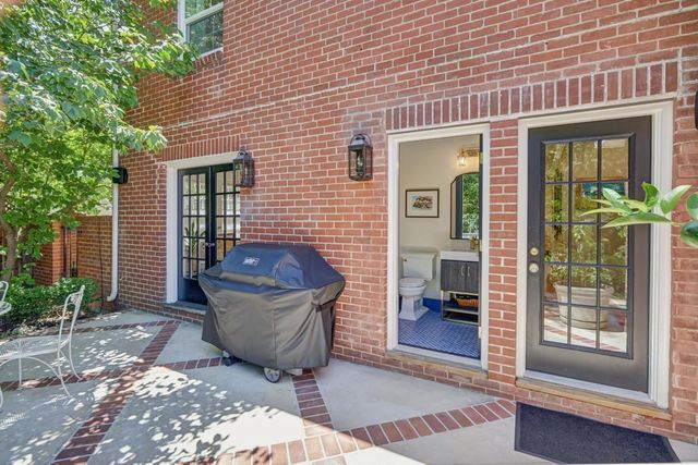 1557 39th St, Sacramento, CA 95816