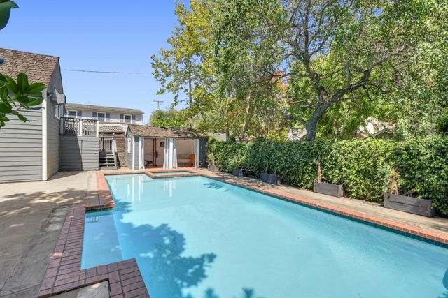 1557 39th St, Sacramento, CA 95816
