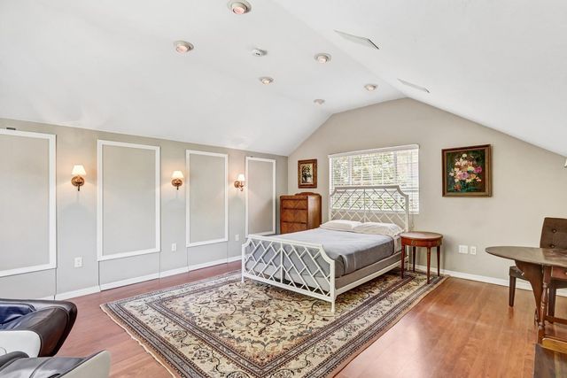 1557 39th St, Sacramento, CA 95816