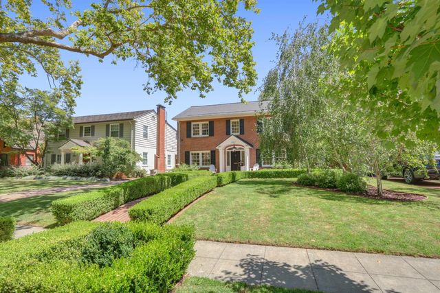 1557 39th St, Sacramento, CA 95816