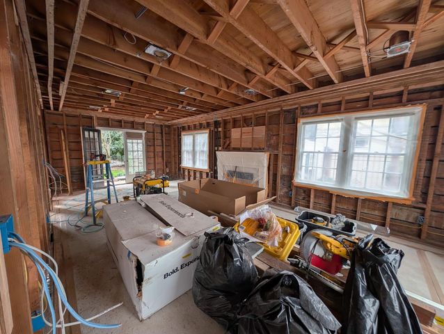 1557 39th St, Sacramento, CA 95816