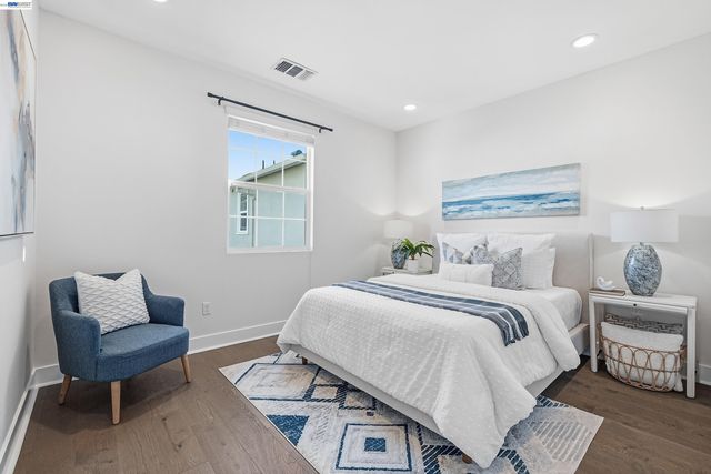 37629 Breakers Rd, Newark, CA 94560