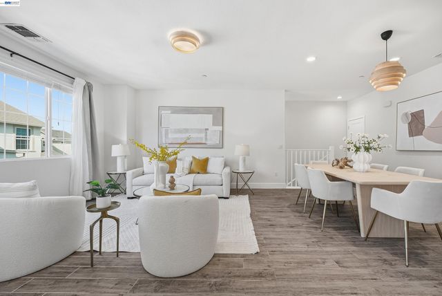 37629 Breakers Rd, Newark, CA 94560