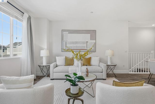 37629 Breakers Rd, Newark, CA 94560