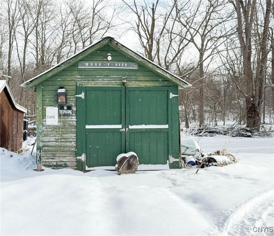 43 White Street, Kirkland, NY 13323