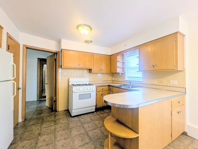 2308 W Birchwood Avenue 1W, Chicago, IL 60645
