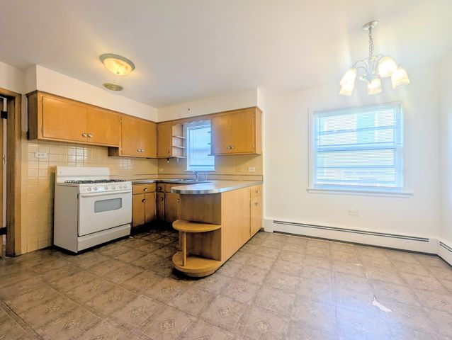 2308 W Birchwood Avenue 1W, Chicago, IL 60645