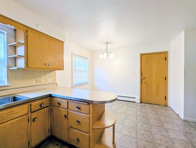 2308 W Birchwood Avenue 1W, Chicago, IL 60645