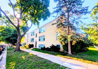 2308 W Birchwood Avenue 1W, Chicago, IL 60645