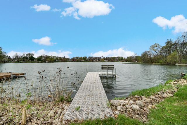 1559 Happy Valley Road, Crown Point, IN 46307