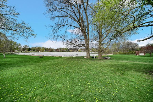 1559 Happy Valley Road, Crown Point, IN 46307