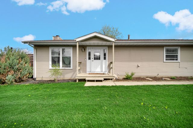 1559 Happy Valley Road, Crown Point, IN 46307
