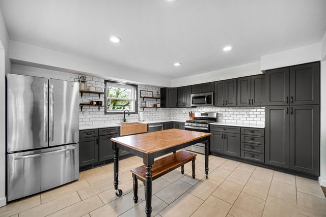 1559 Happy Valley Road, Crown Point, IN 46307
