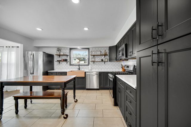 1559 Happy Valley Road, Crown Point, IN 46307