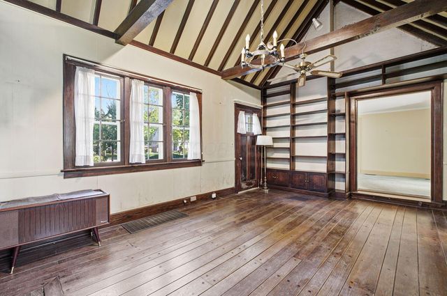 2425 Bryden Road, Columbus, OH 43209