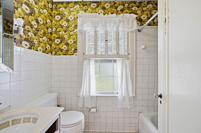 2425 Bryden Road, Columbus, OH 43209