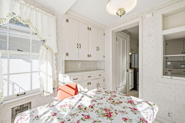 2425 Bryden Road, Columbus, OH 43209