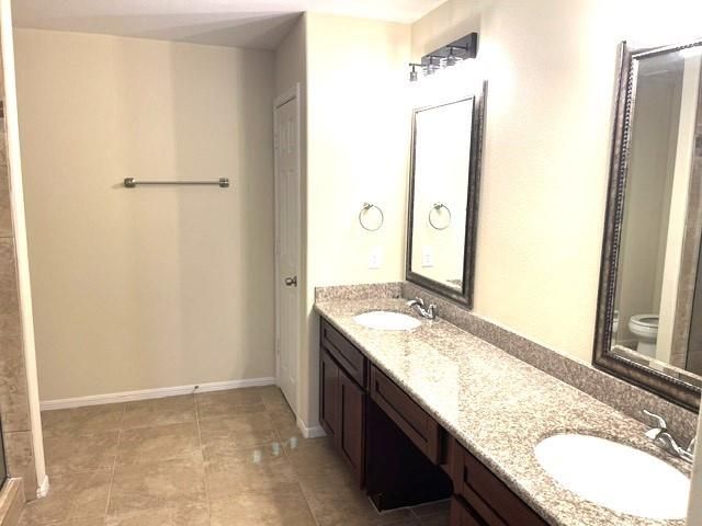 6119 Shadow Isle Lane, Houston, TX 77084