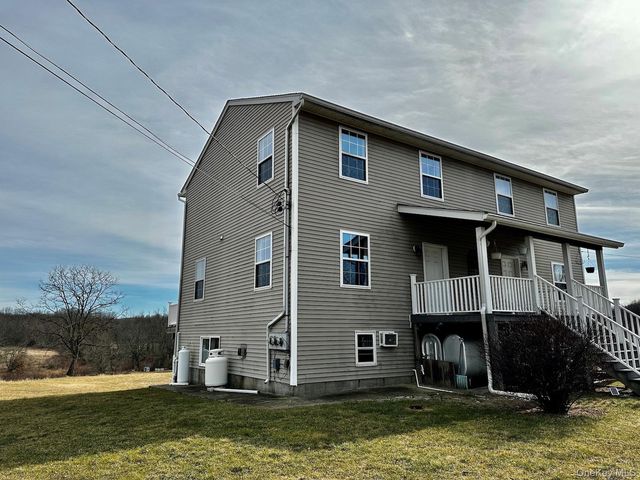 376 Route 32 S, New Paltz, NY 12561