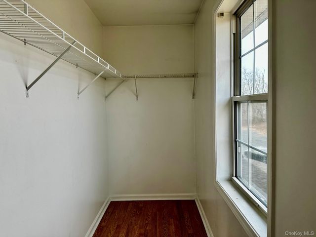 376 Route 32 S, New Paltz, NY 12561