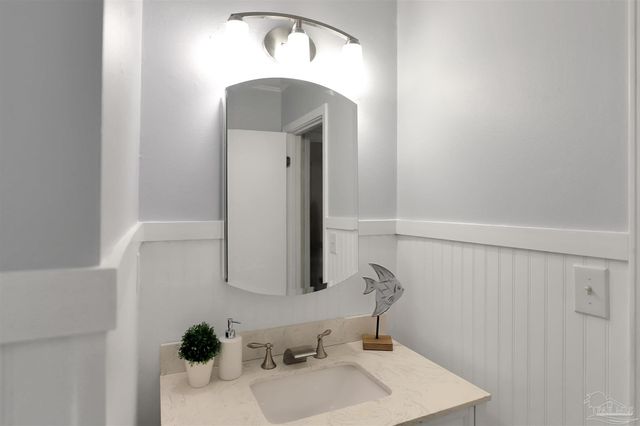 3623 Tiger Point Blvd, Gulf Breeze, FL 32563