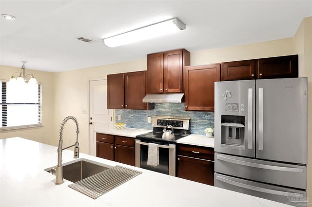 3623 Tiger Point Blvd, Gulf Breeze, FL 32563