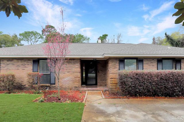 3623 Tiger Point Blvd, Gulf Breeze, FL 32563