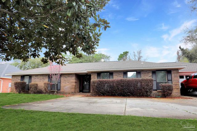 3623 Tiger Point Blvd, Gulf Breeze, FL 32563