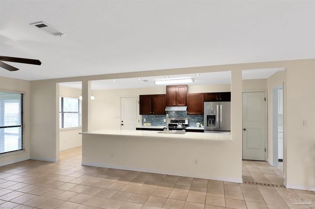 3623 Tiger Point Blvd, Gulf Breeze, FL 32563