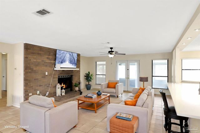 3623 Tiger Point Blvd, Gulf Breeze, FL 32563