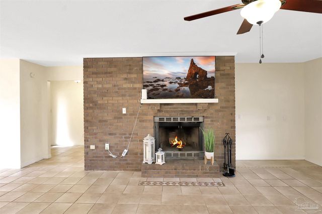 3623 Tiger Point Blvd, Gulf Breeze, FL 32563