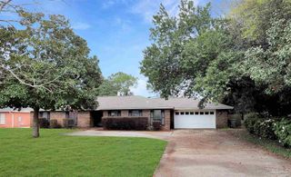 3623 Tiger Point Blvd, Gulf Breeze, FL 32563