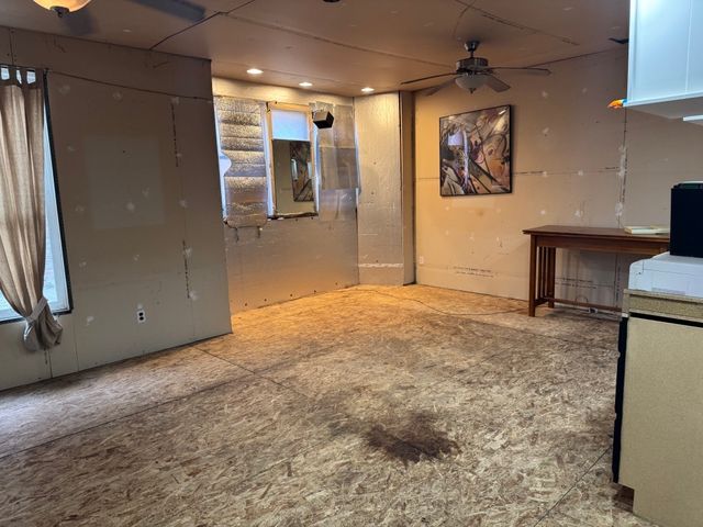 4460 N Tripp Avenue, Chicago, IL 60630