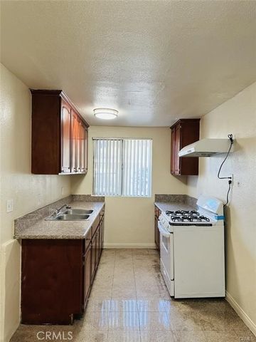 4830 Canoga Street F, Montclair, CA 91763