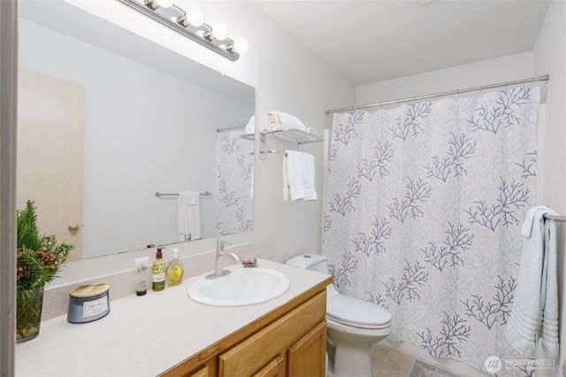744 Shelter Bay Dr, La Conner, WA 98257