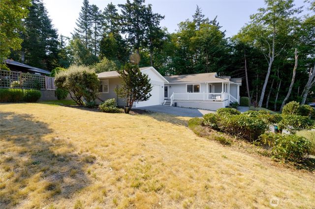744 Shelter Bay Dr, La Conner, WA 98257