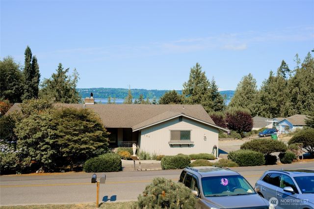 744 Shelter Bay Dr, La Conner, WA 98257