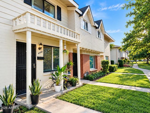 4488 E BELLEVIEW Street, Phoenix, AZ 85008