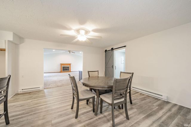 1334 S Onyx Court, New Castle, IN 47362