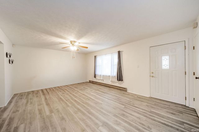 1334 S Onyx Court, New Castle, IN 47362