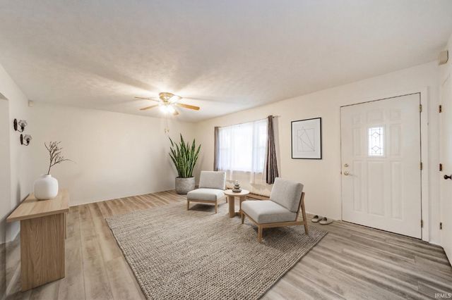 1334 S Onyx Court, New Castle, IN 47362